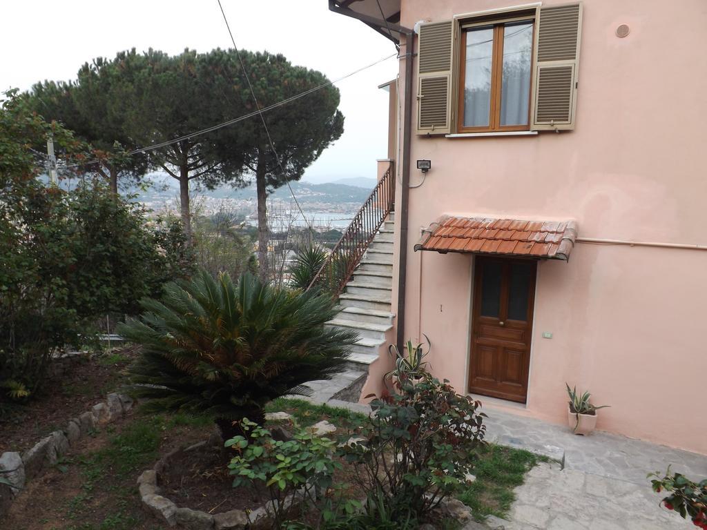 לה ספציה Tre Pini Apartment מראה חיצוני תמונה